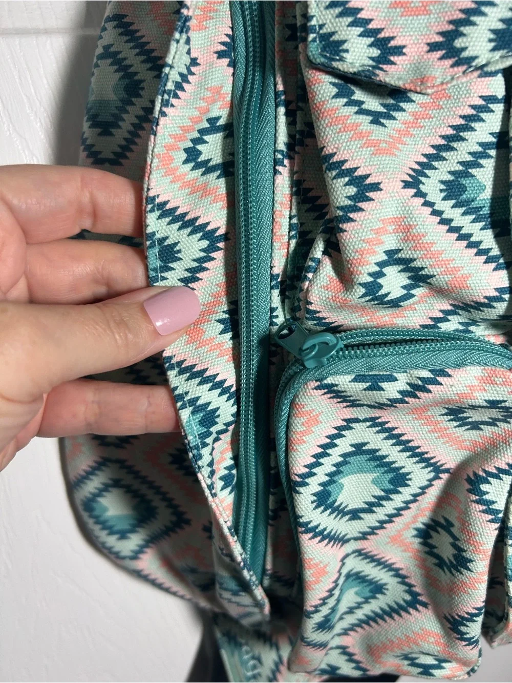 KAVU Rope Bag Sunset Diamond Teal Pink Aztec Sling Bag